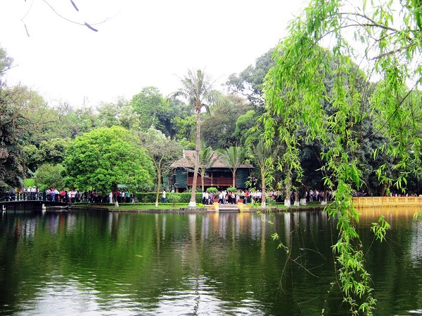 Nhà sàn Bác Hồ